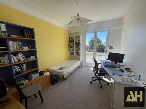 BREST SAINT-MARC - MAISON DE 160 M² - 4 CHAMBRES ET 1 BUREAU - JARDIN CLOS - GARAGE