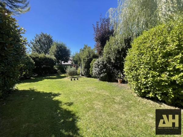 BREST SAINT-MARC - MAISON DE 160 M² - 4 CHAMBRES ET 1 BUREAU - JARDIN CLOS - GARAGE