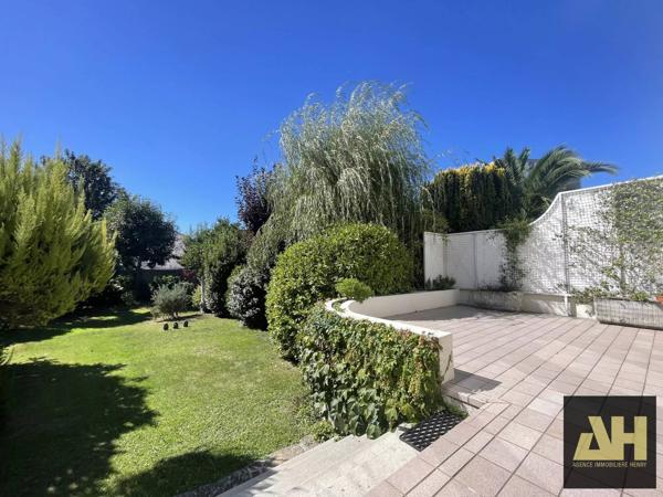 BREST SAINT-MARC - MAISON DE 160 M² - 4 CHAMBRES ET 1 BUREAU - JARDIN CLOS - GARAGE