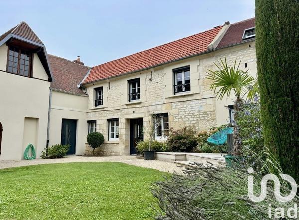 Demeure 7 pièces de 224 m² à Lachelle (60190)