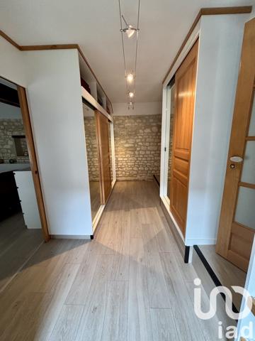 Demeure 7 pièces de 224 m² à Lachelle (60190)