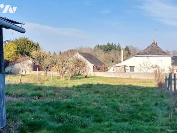 A VENDRE - TERRAIN CONSTRUCTIBLE - MERAL
