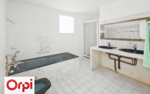 Maison à vendre    4 pièces •  Béziers