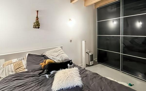 Immeuble à vendre    7 pièces • 300 m2 Pont-Saint-Esprit