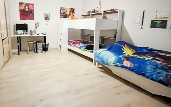 Immeuble à vendre    7 pièces • 300 m2 Pont-Saint-Esprit