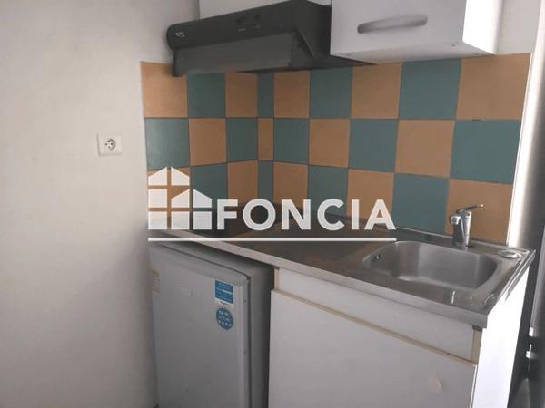 Location Studio 19.9 m² - 9 RUE DELBOURG Agen 47000