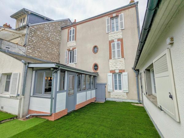 Maison à vendre    8 pièces • 162 m2 Orléans