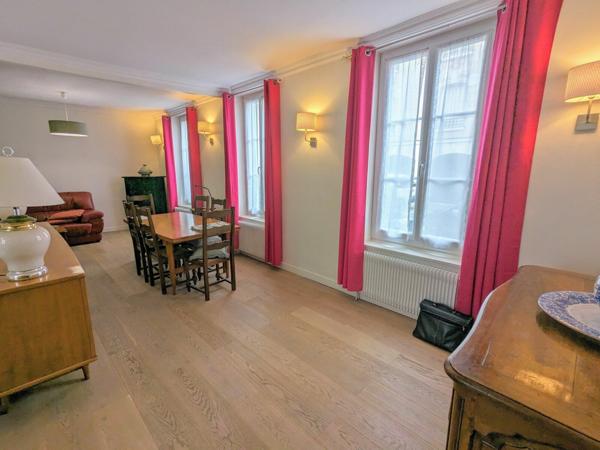 Maison à vendre    8 pièces • 162 m2 Orléans