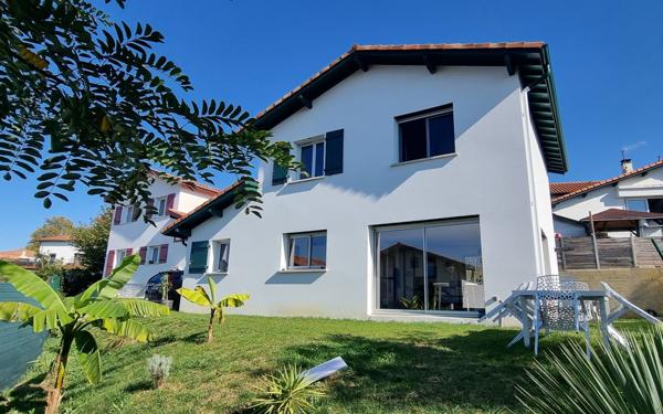 Maison à vendre    4 pièces •  Urcuit