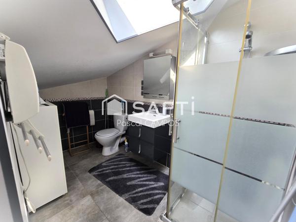 Maison de ville avec 3 chambres, bureau et jardin