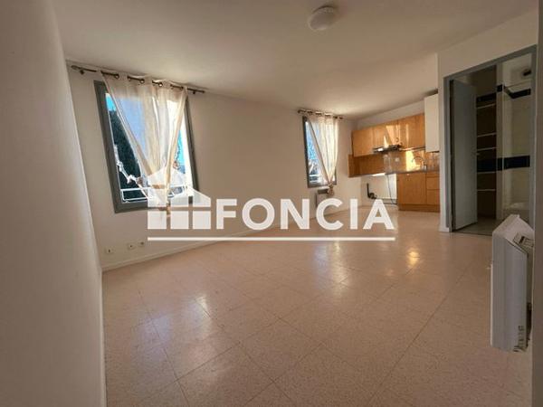 Location Studio 26.59 m² - 52 AVENUE GABRIEL PERI Villeneuve Les Avignon 30400