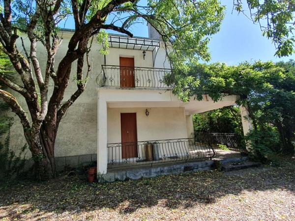 Maison  6 pièce(s) 210 m2 + Garage  avec terrain de 1432 m2
