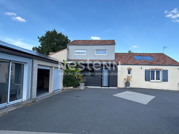 Belle maison spacieuse avec piscine à vendre à Noirterre Bressuire