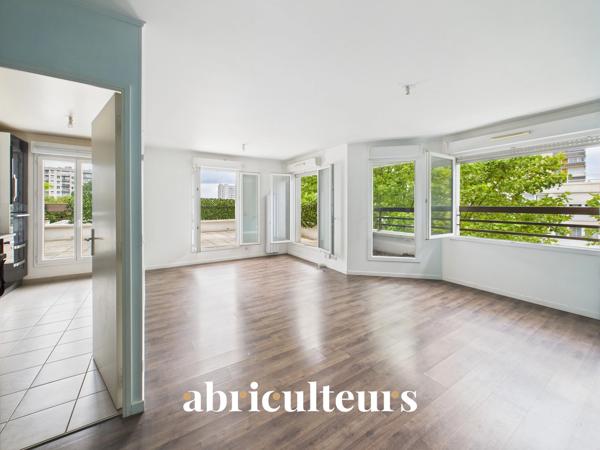 Splendide Appartement de 86.0 m² avec de grands extérieurs en vente à Villeneuve-la-Garenne (92390)