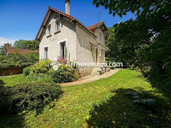 Vente                                                      Maison
                        
                     5 pièces                      99 m2                     à Soisy-sur-Seine