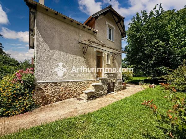 Vente                                                      Maison
                        
                     5 pièces                      99 m2                     à Soisy-sur-Seine
