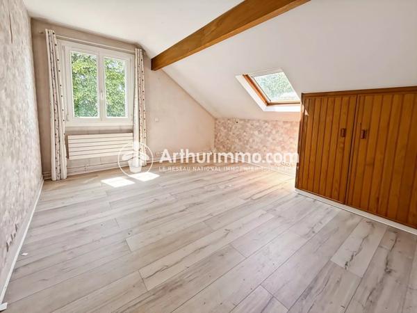 Vente                                                      Maison
                        
                     5 pièces                      99 m2                     à Soisy-sur-Seine