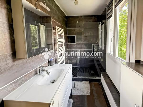 Vente                                                      Maison
                        
                     5 pièces                      99 m2                     à Soisy-sur-Seine