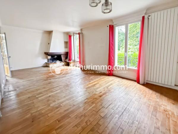 Vente                                                      Maison
                        
                     5 pièces                      99 m2                     à Soisy-sur-Seine