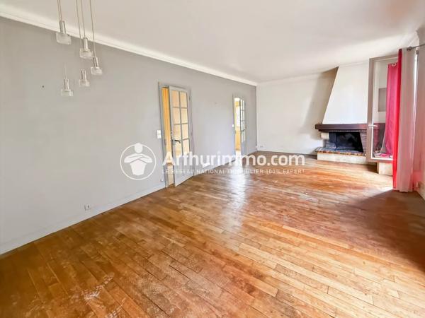 Vente                                                      Maison
                        
                     5 pièces                      99 m2                     à Soisy-sur-Seine