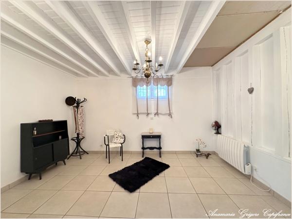 Le Favril ( 28190) Longère rénovée de 136 m², terrain clos de 2193 m² Paris à 1h20