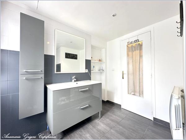 Le Favril ( 28190) Longère rénovée de 136 m², terrain clos de 2193 m² Paris à 1h20