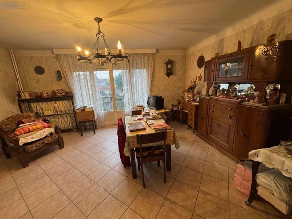 Maison de ville à vendre à Marcq en Baroeul dans le Nord (59700), ref : LC938