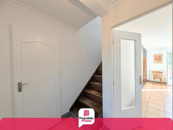 Maison  4 pièce(s) 91 m2 Chateaubernard