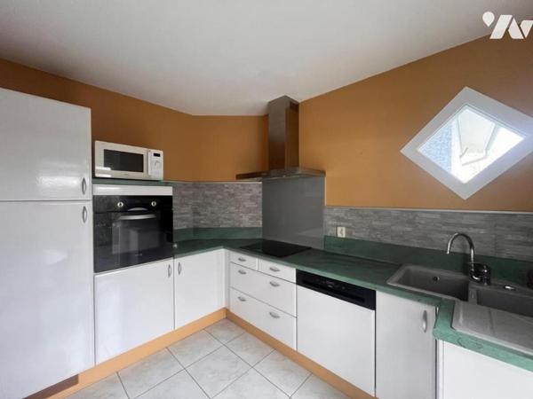 Maison 5ch avec piscine PIREY sur 9 ares de terrain