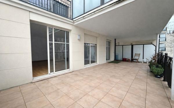 Appartement à louer    4 pièces • 82,33 m2 Saint-Maur-des-Fossés