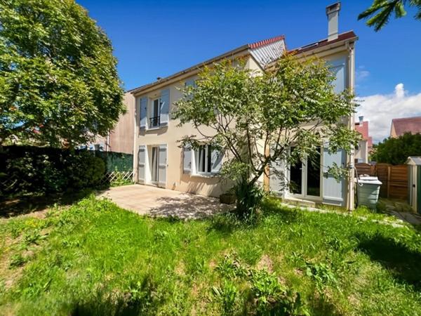 MAISON INDIVIDUELLE COUP DE COEUR  À VENDRE – 7 PIÈCES – 138 m² – CENTRE-VILLE DE PLAISIR (78)