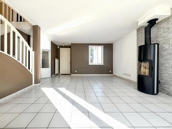 MAISON INDIVIDUELLE COUP DE COEUR  À VENDRE – 7 PIÈCES – 138 m² – CENTRE-VILLE DE PLAISIR (78)