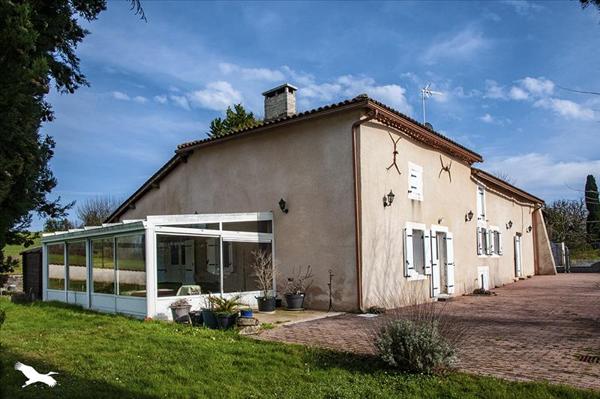 Maison à vendre |  Sencenac-Puy-de-Fourches |  4 pièces | 153 m²