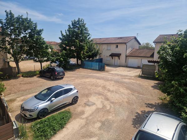 GENAS Azieu - Secteur Gambetta - Appartement  DUPLEX Type 3 de 73,48m² Carrez avec balcon sud dans petite résidence fermée au calme