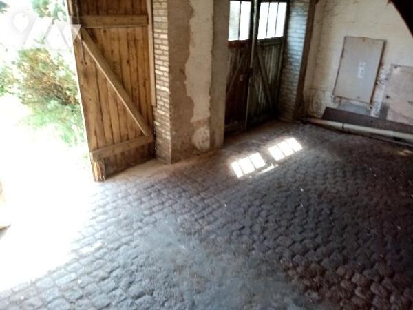 Proximité immédiate centre ville , maison bourgeoise 170 m², terrain attenant de 503 m², 2 garages