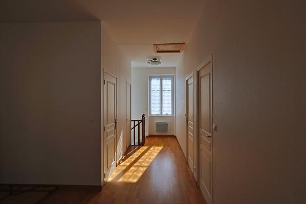 Maison Premery, 2 chambres, cour, dépendance, proximité commerces, 2h30 PARIS, campagne, NIEVRE