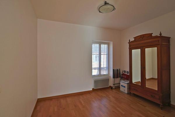 Maison Premery, 2 chambres, cour, dépendance, proximité commerces, 2h30 PARIS, campagne, NIEVRE