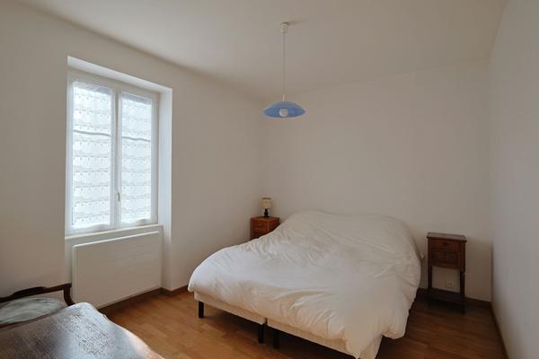 Maison Premery, 2 chambres, cour, dépendance, proximité commerces, 2h30 PARIS, campagne, NIEVRE