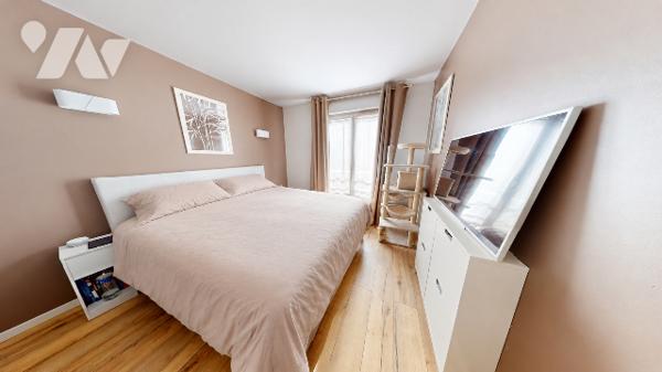 2 pièces de 49,78 m², situé au 2ᵉ étage avec ascenseur d’un immeuble récent construit en 2004
