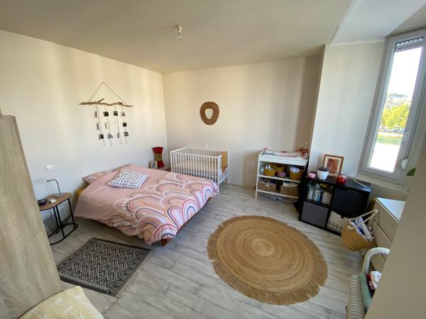À LOUER...APPARTEMENT AVEC TERRASSE Pontivy (56300)