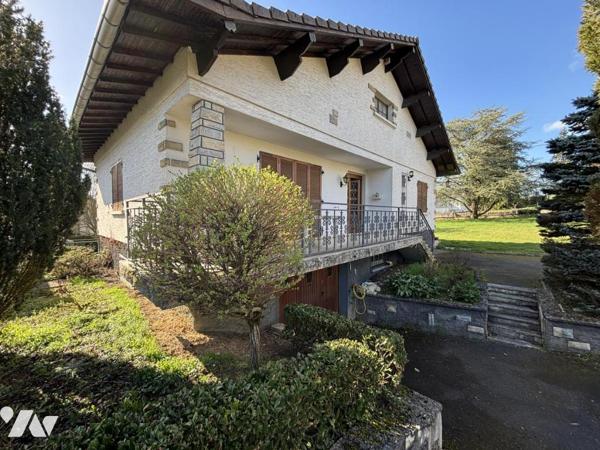 Maison 4 pièces (environ 93 m² habitables) sur sous-sol complet, proche commodités