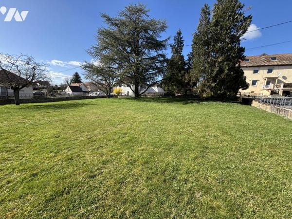 Maison 4 pièces (environ 93 m² habitables) sur sous-sol complet, proche commodités