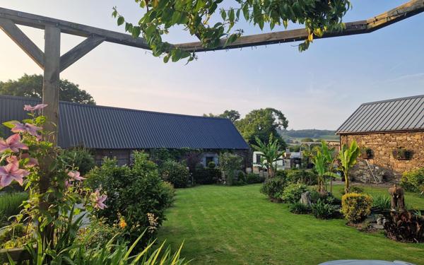 Maison à vendre    3 pièces • 115 m2 Saint-Gelven