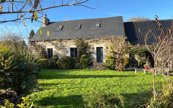 Maison à vendre    3 pièces • 115 m2 Saint-Gelven