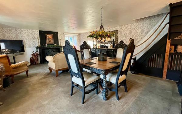 Maison à vendre    3 pièces • 115 m2 Saint-Gelven