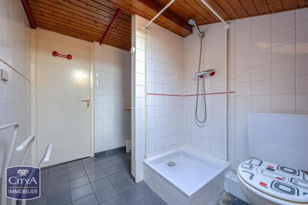 Appartement à vendre 1 pièce 23.89m² Chambéry (73000)