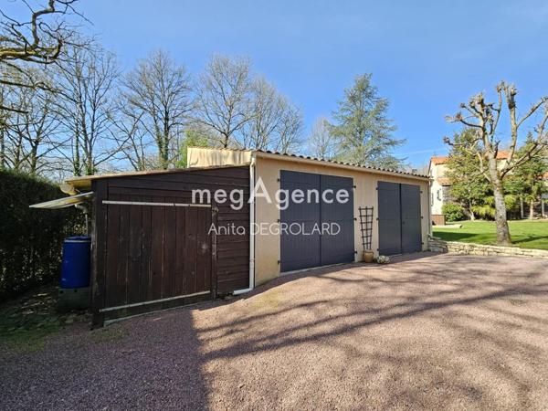 Maison à LA ROCHE-SUR-YON, 85000 - 7 pièces 184m²