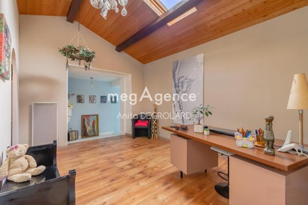 Maison à LA ROCHE-SUR-YON, 85000 - 7 pièces 184m²