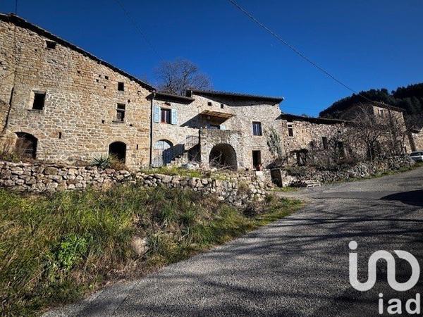 Maison à vendre 7 pièces 123 m² Saint-Andéol-de-Vals