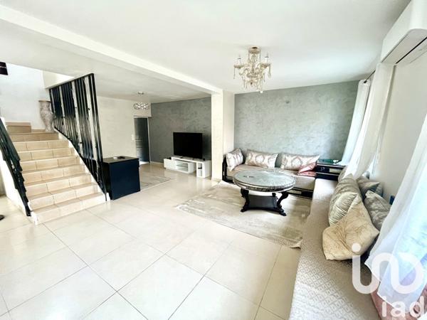 Maison traditionnelle 5 pièces de 126 m² à Beauvoisin (30640)